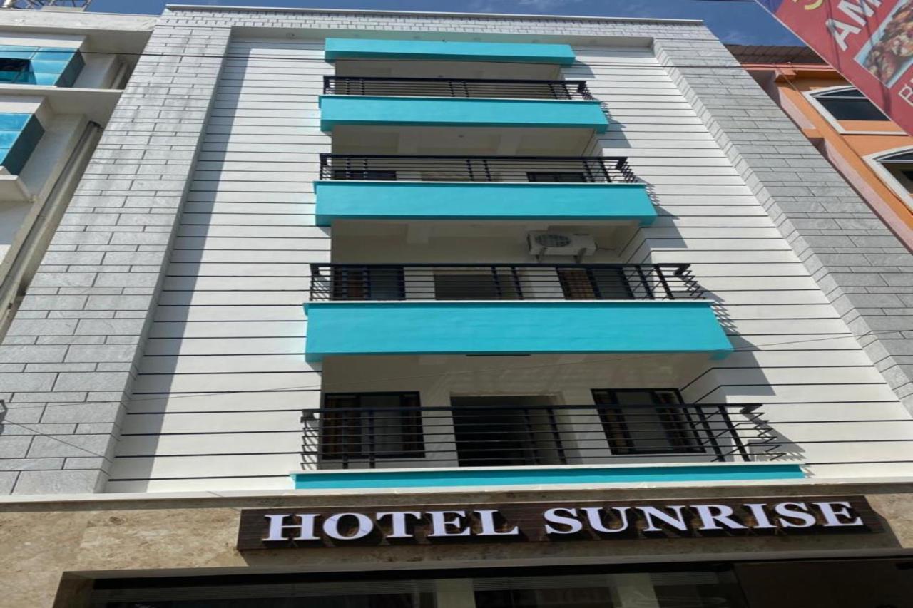 Hotel Sunrise Канякумари Екстериор снимка